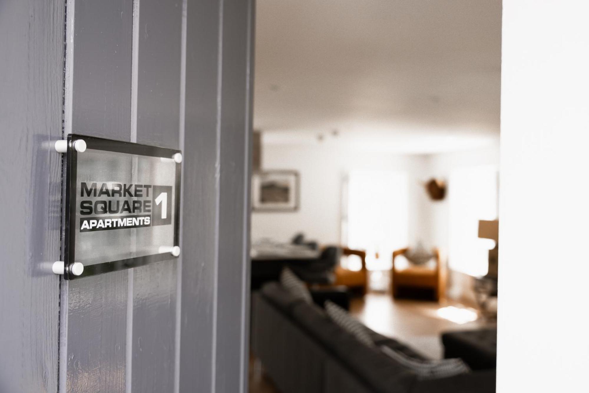 Market Square Apartments 布什米尔斯 外观 照片